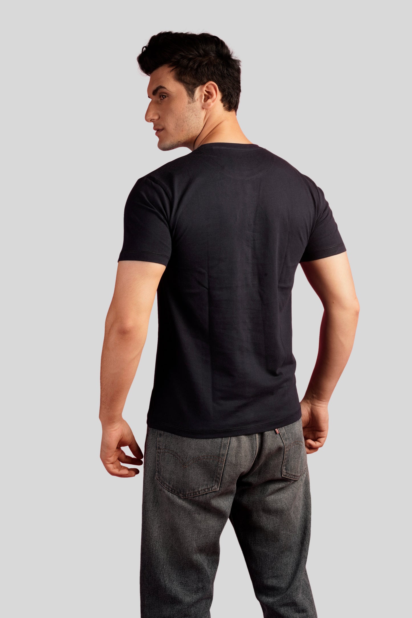 Prizmwear Chillīt™️ Black T-shirt - Prizmwear